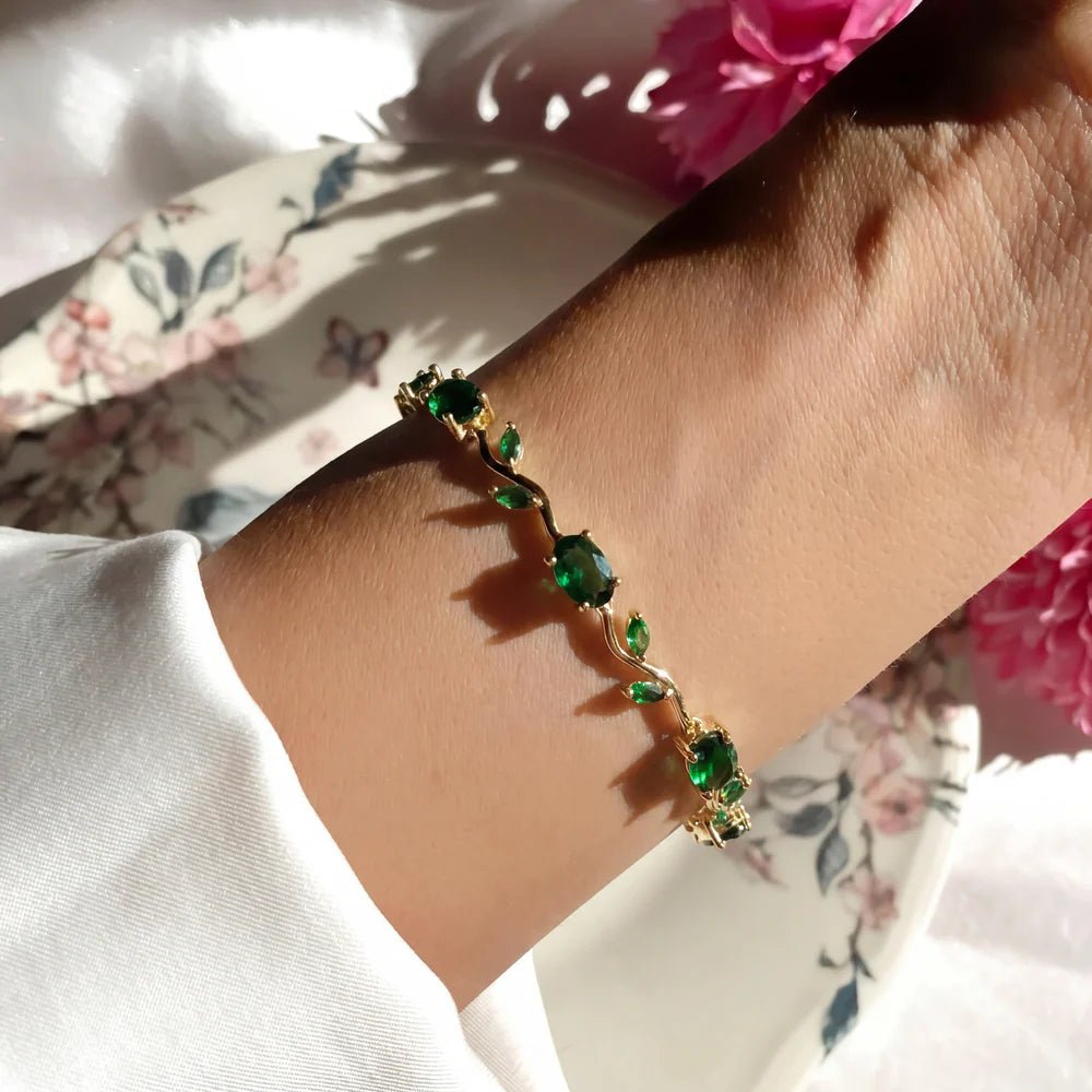 Gold Plated Crystal Stones Tulip Bracelet for Girls/Women - Zenrovia
